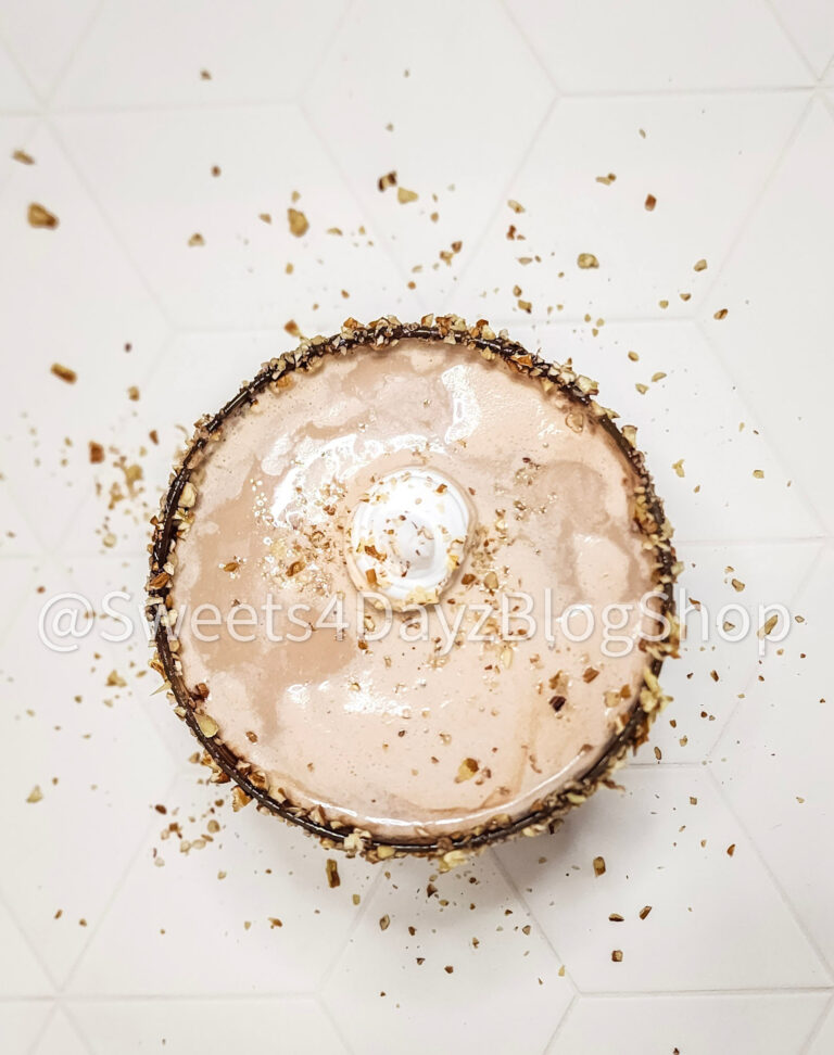 Pecan Pie Martini on Rhombus - Image 2