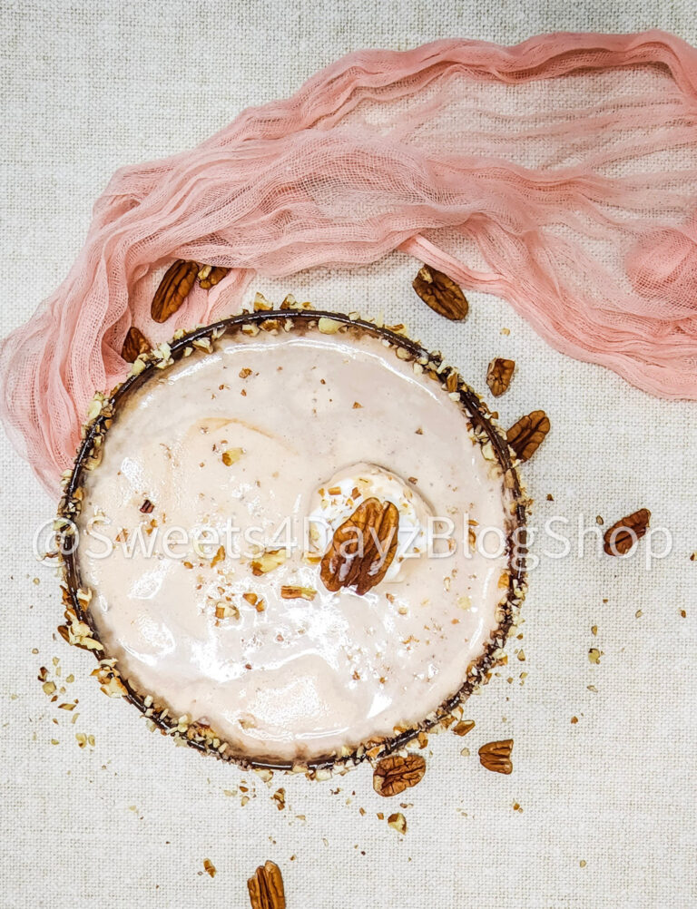 Pecan Pie Martini on Linen - Image 2