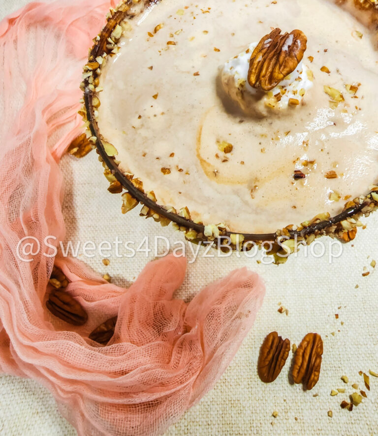 Pecan Pie Martini on Linen - Image 5
