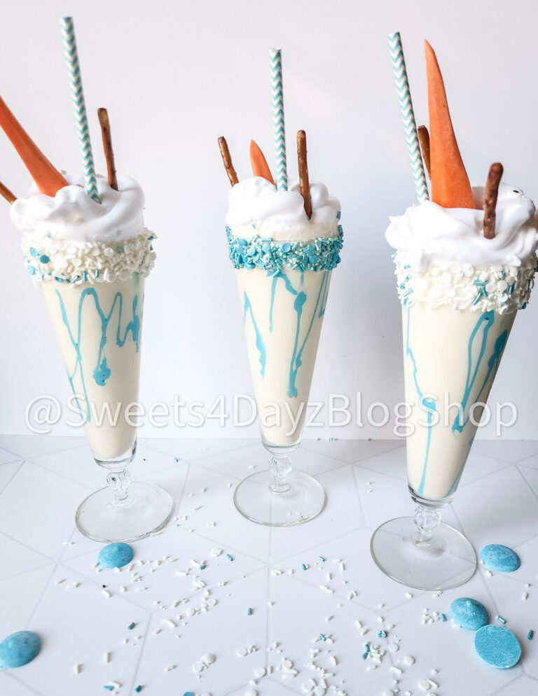 Melting Snowman Vanilla Milkshake on Rhombus - Image 2