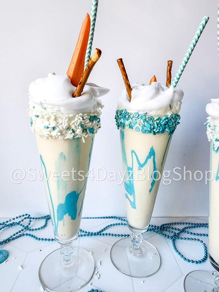Melting Snowman Vanilla Milkshake on Rhombus - Image 5