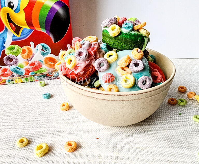 Fruit Loop Donuts on Linen - Image 3