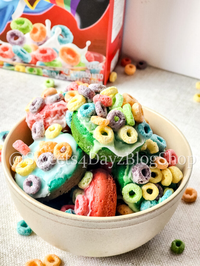 Fruit Loop Donuts on Linen - Image 7