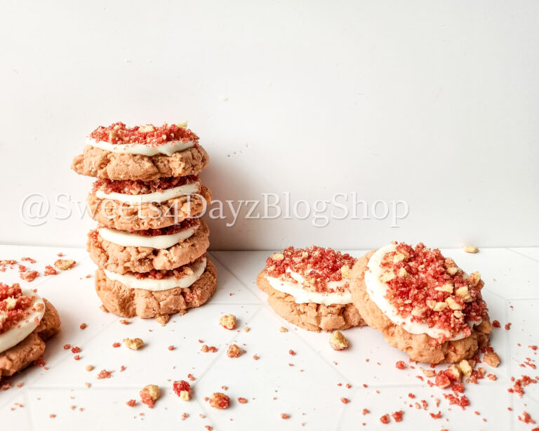 Strawberry Crunch Cake Cookies on Rhombus - Image 2