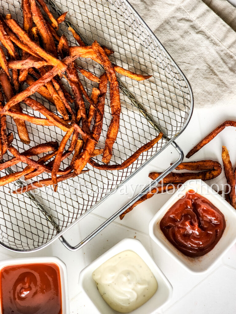 Cinnamon Chili Sweet Potato Fries on Rhombus - Image 7