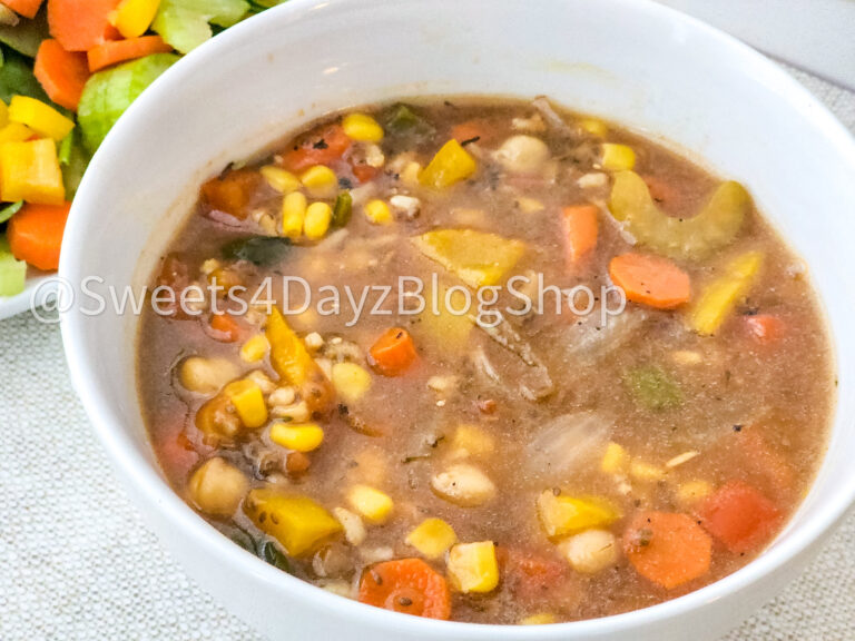 Copycat Panera Bread 10 Vegetable Soup on Linen - Image 4