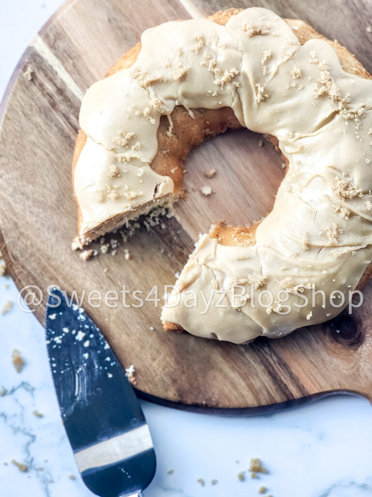 Brown Butter Vanilla Bundt Cake on Marble - Image 9