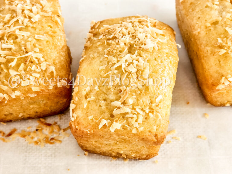Coconut Rum Bread on Linen - Image 6