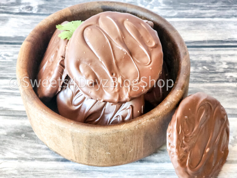 Copycat Girl Scout Thin Mints on Grey Wood - Image 3