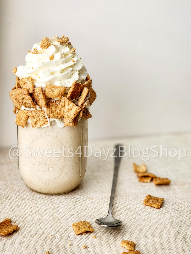 Cinnamon Toast Crunch Milkshake on Linen - Image 4