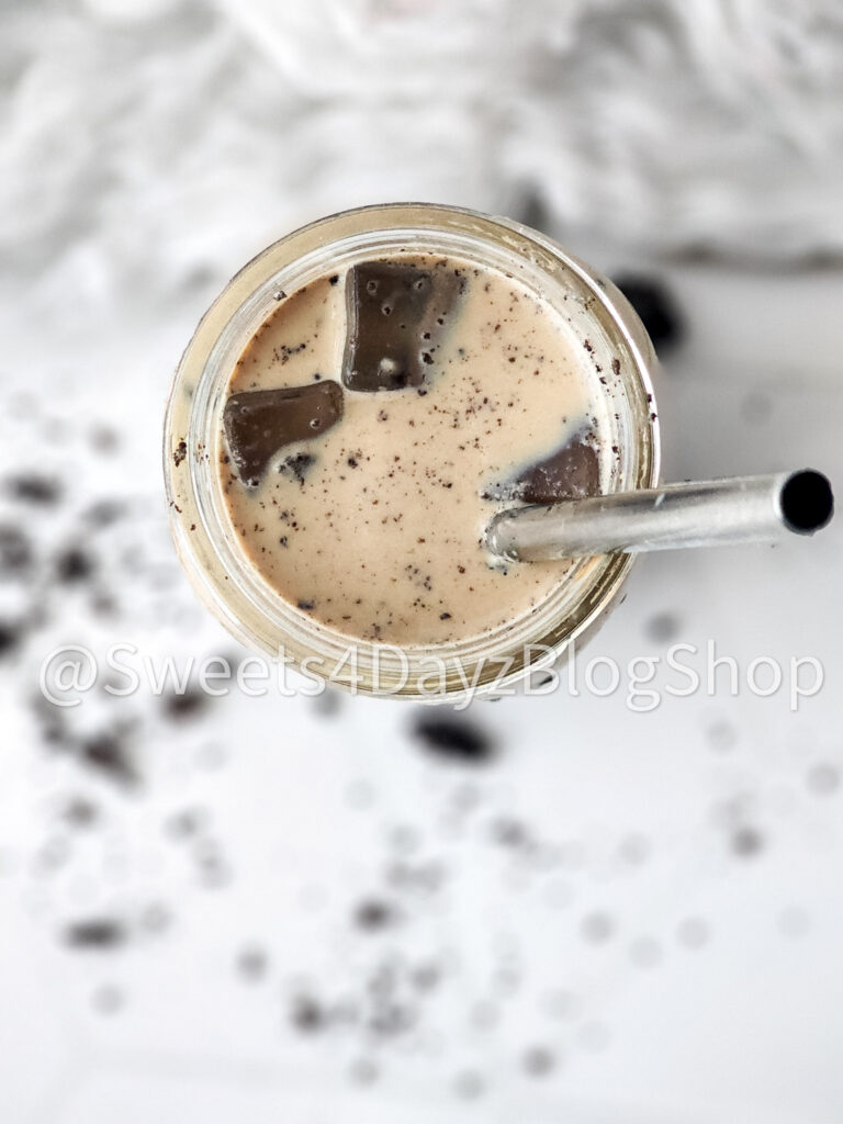 Oreo Bubble Milk Tea on Rhombus - Image 5