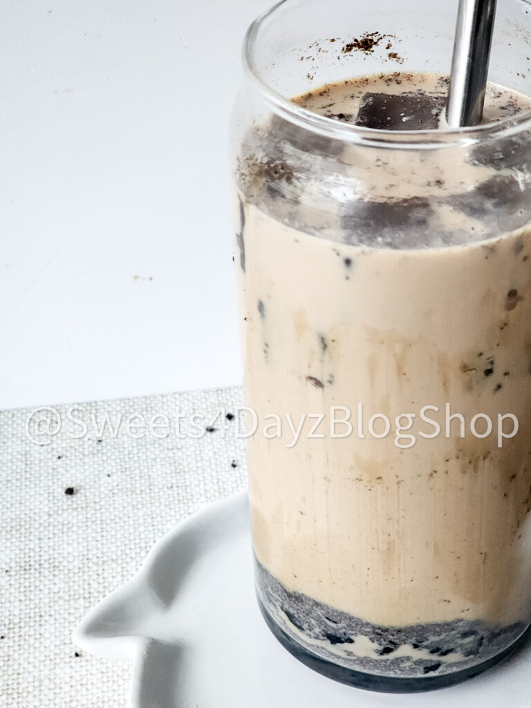Oreo Bubble Milk Tea on Linen - Image 5