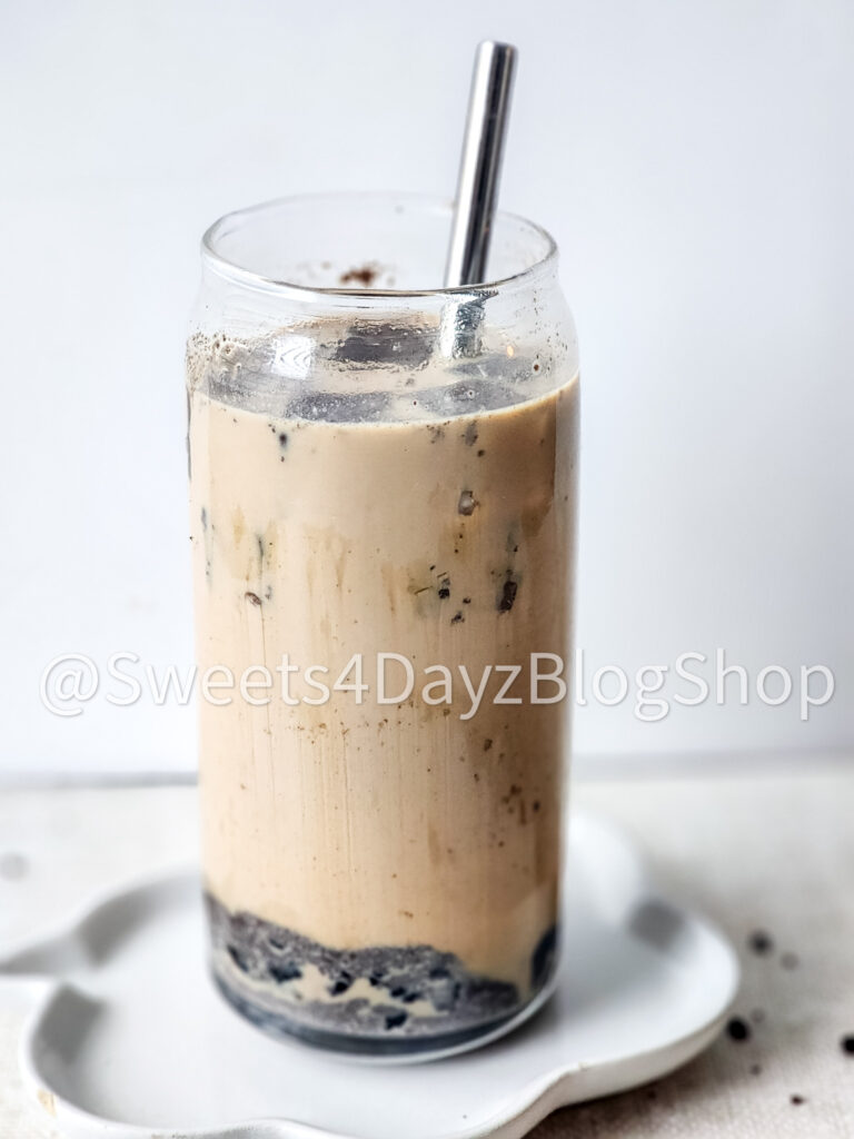Oreo Bubble Milk Tea on Linen - Image 8