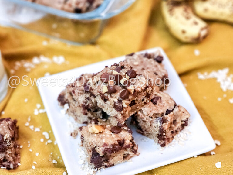 Vegan Banana Bread Oatmeal Bars on Rhombus - Image 2