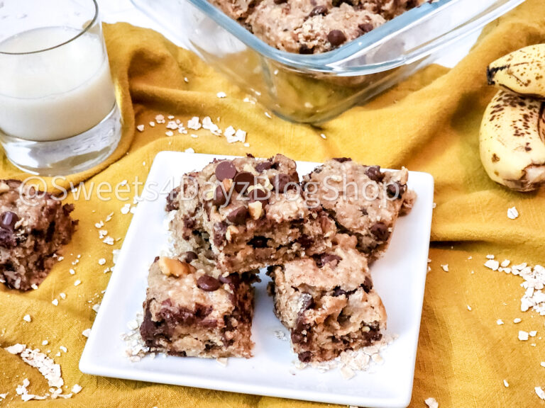 Vegan Banana Bread Oatmeal Bars on Rhombus - Image 4