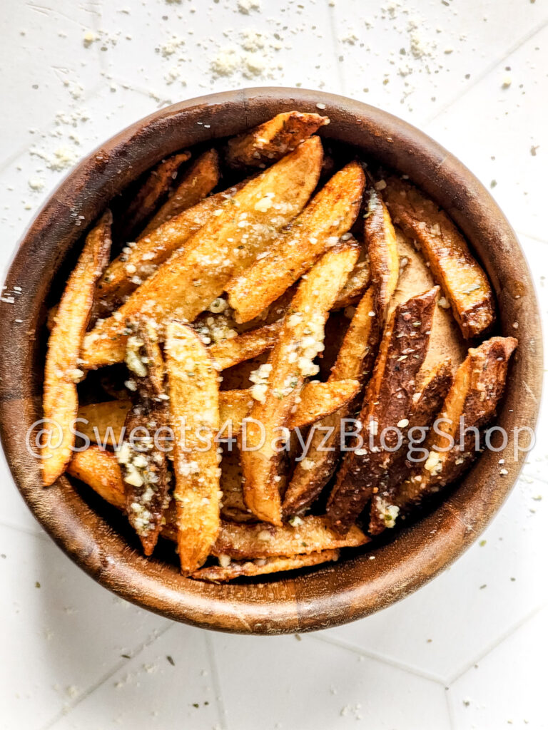 Garlic Parmesan Fries on Rhombus - Image 4