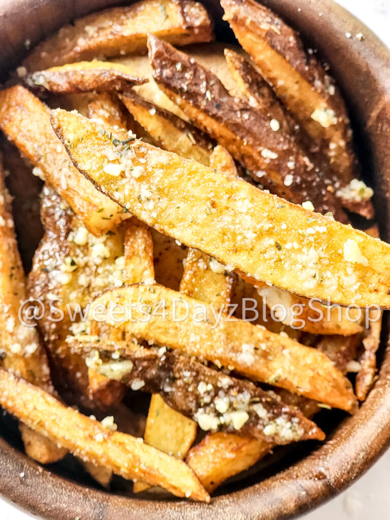 Garlic Parmesan Fries on Rhombus - Image 7