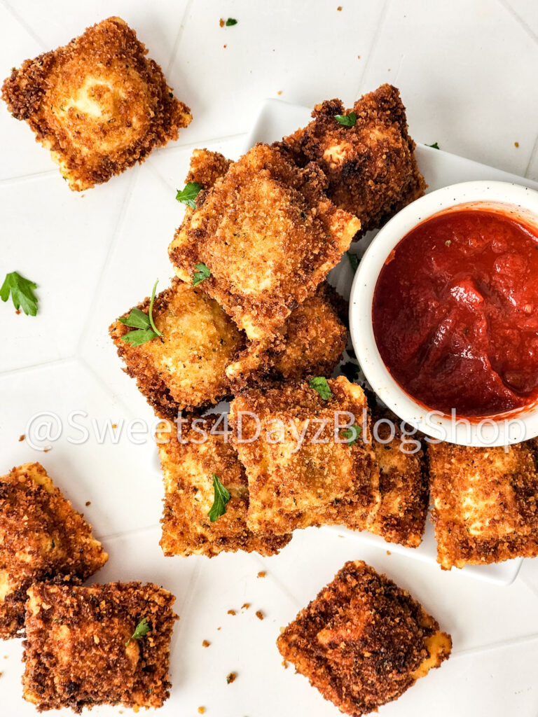 Copycat Olive Garden Toasted Raviolis on Rhombus - Image 2