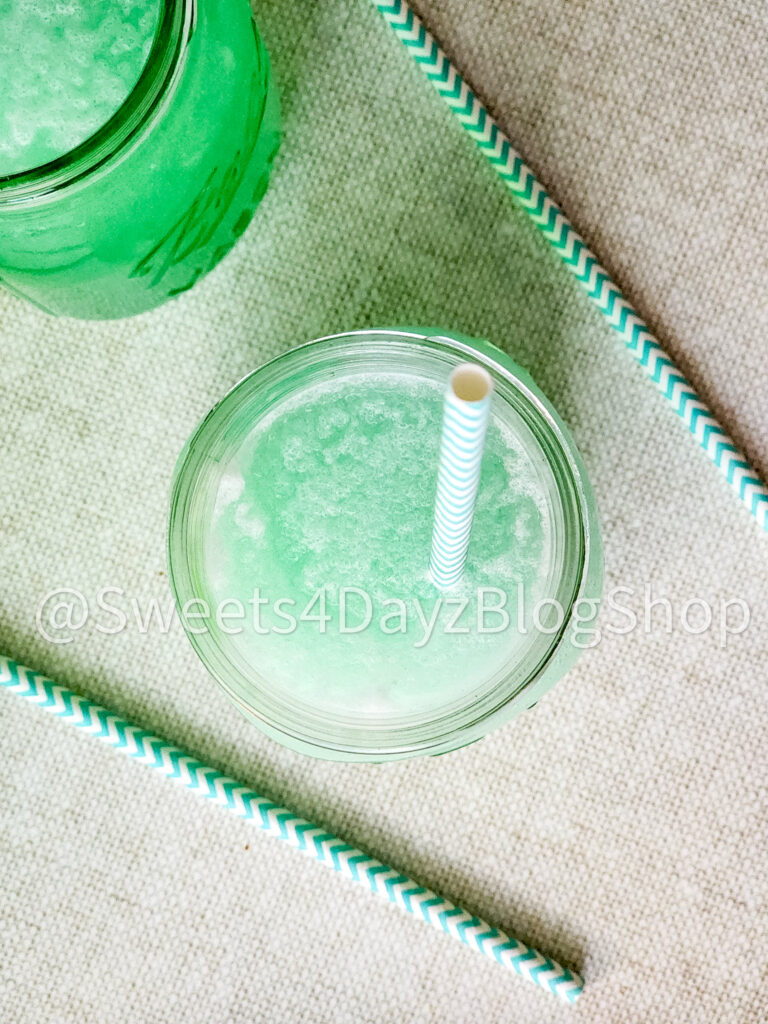 Copycat Taco Bell's Baja Blast Freeze on Linen - Image 5