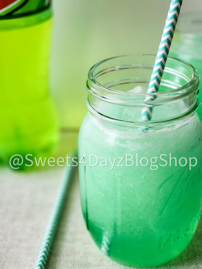 Copycat Taco Bell's Baja Blast Freeze on Linen - Image 6