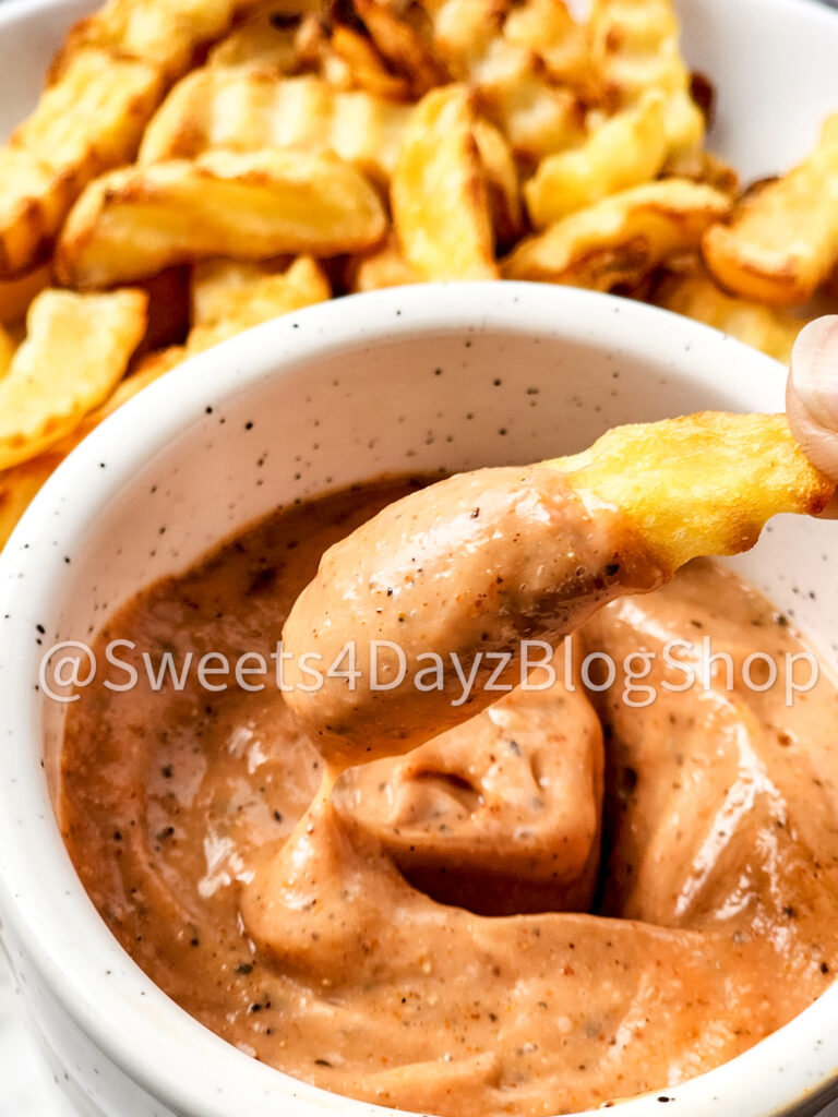Copycat Raisin Cane's Sauce on Grey Wood - Image 5