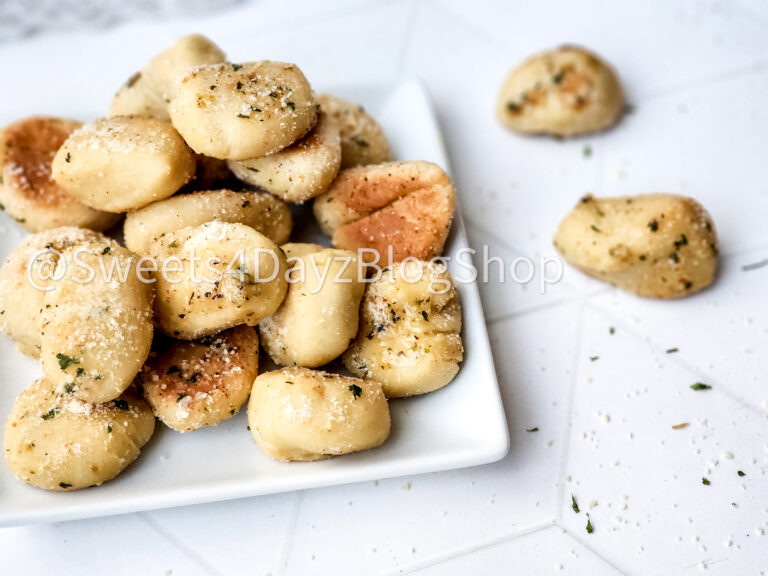 Copycat Domino's Parmesan Bites on Rhombus - Image 5