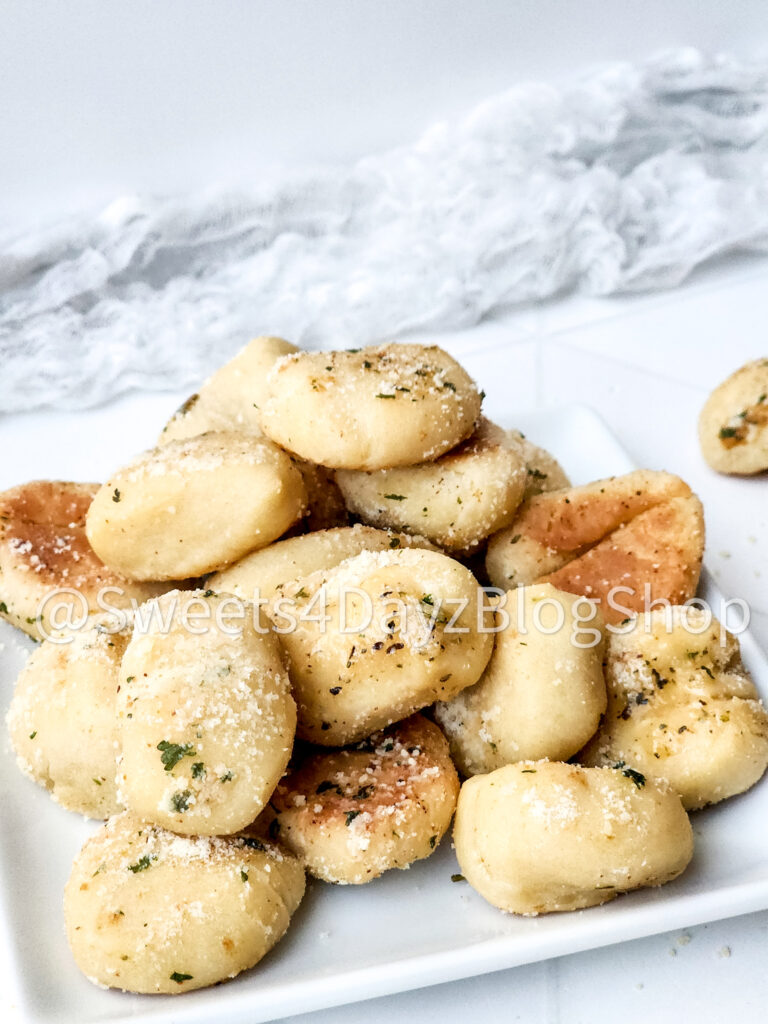 Copycat Domino's Parmesan Bites on Rhombus - Image 6