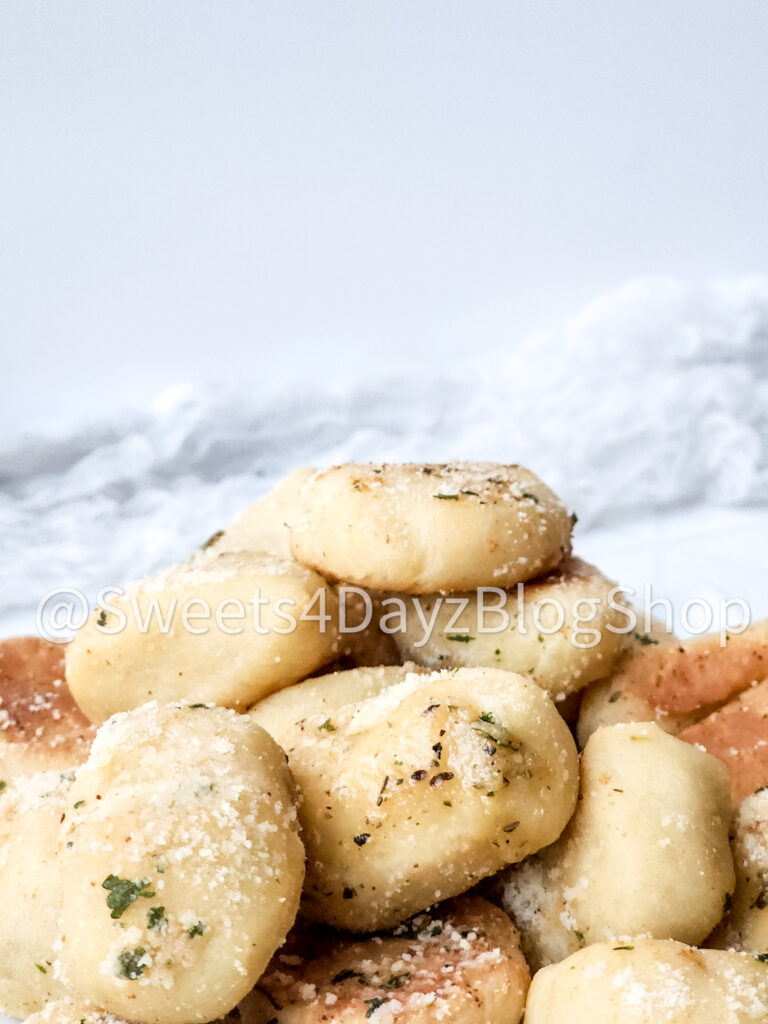 Copycat Domino's Parmesan Bites on Rhombus - Image 8