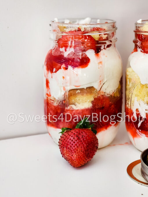 Strawberry Shortcake Jars on Linen - Image 6