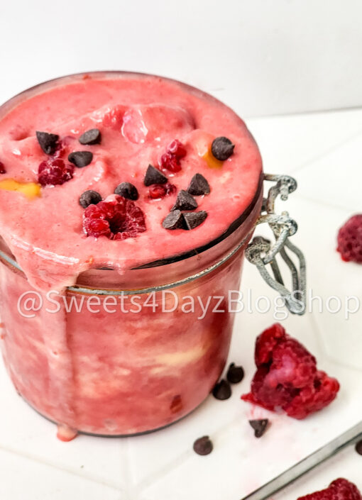 Raspberry Mango Frozen Yogurt on Rhombus - Image 7