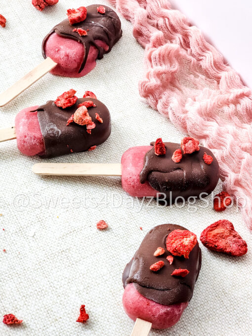 Chocolate Covered Strawberry Popsicles on Linen - Image 7