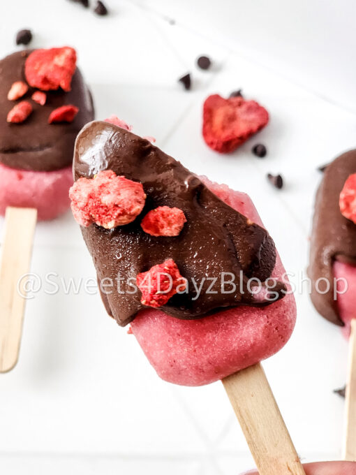 Chocolate Covered Strawberry Popsicles on Rhombus