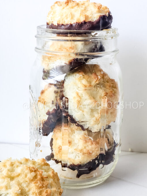 Keto Coconut Macarons on Rhombus - Image 6