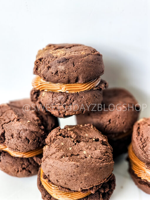 Mocha Caramel Cookie Sandwiches on Rhombus - Image 2
