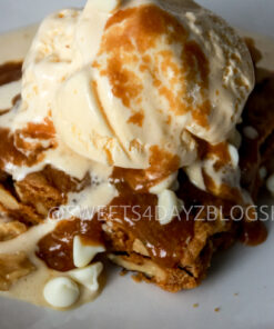 Copycat Applebees White Chocolate Blondie on White
