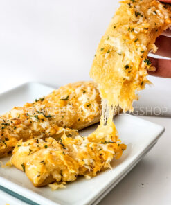Easy Cheesy Bread on Linen