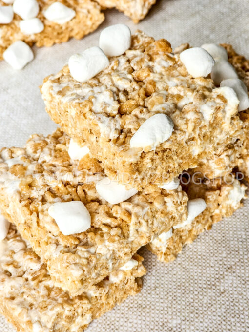 Fluffernutter Rice Krispies on Linen - Image 6