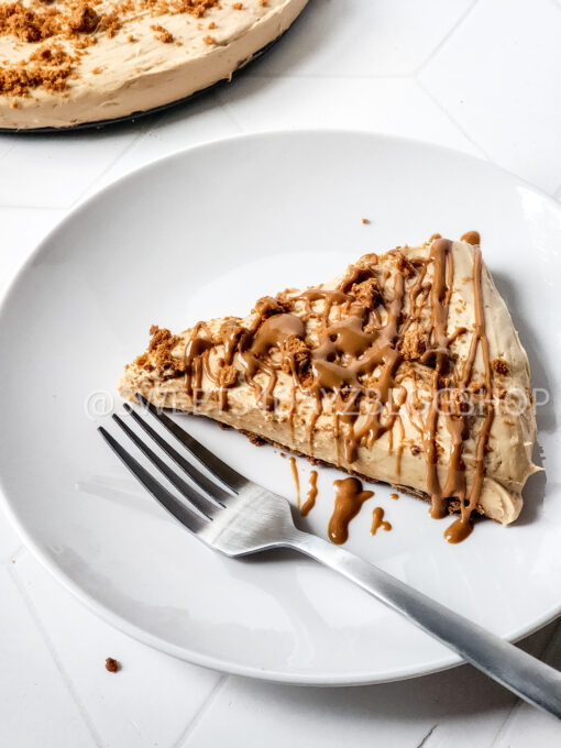 Biscoff Cookie Whipped Pie on Rhombus - Image 2