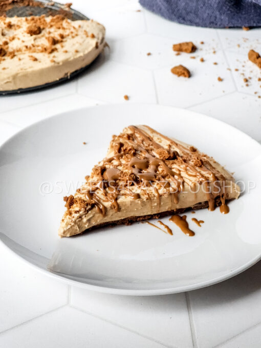 Biscoff Cookie Whipped Pie on Rhombus - Image 3