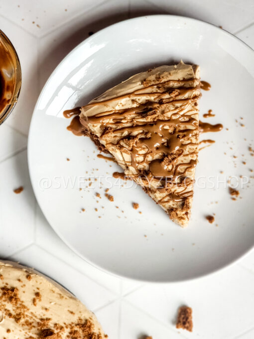 Biscoff Cookie Whipped Pie on Rhombus - Image 5