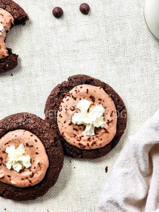 French Silk Pie Cookies on Linen - Image 6