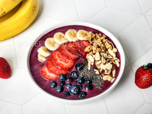 Simple Acai Bowl on Rhombus - Image 7