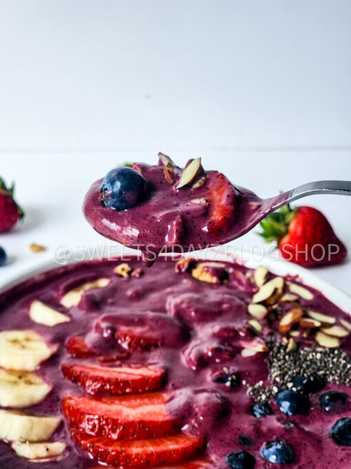 Simple Acai Bowl on White - Image 8