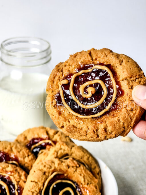 PB&J Cookies on Linen - Image 8