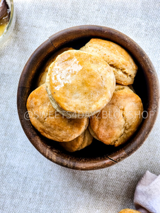 Copycat Popeyes Biscuits on Linen - Image 6