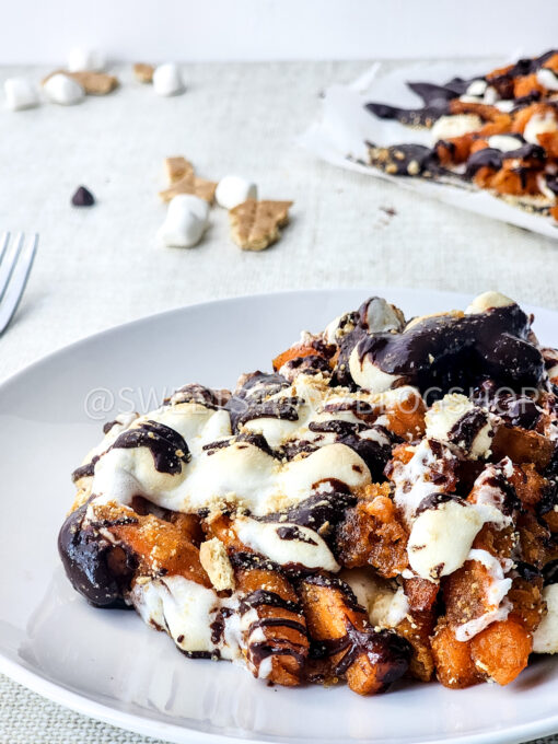Loaded S'mores Fries on Linen - Image 3