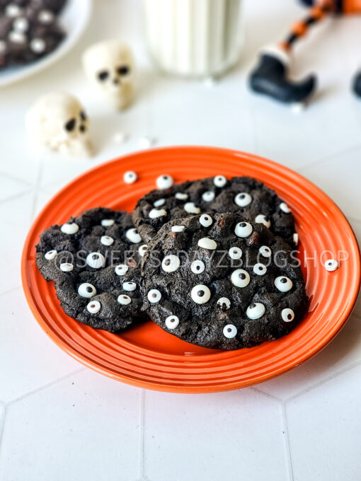 Spooky Eye Double Chocolate Chip Cookies on Rhombus - Image 6