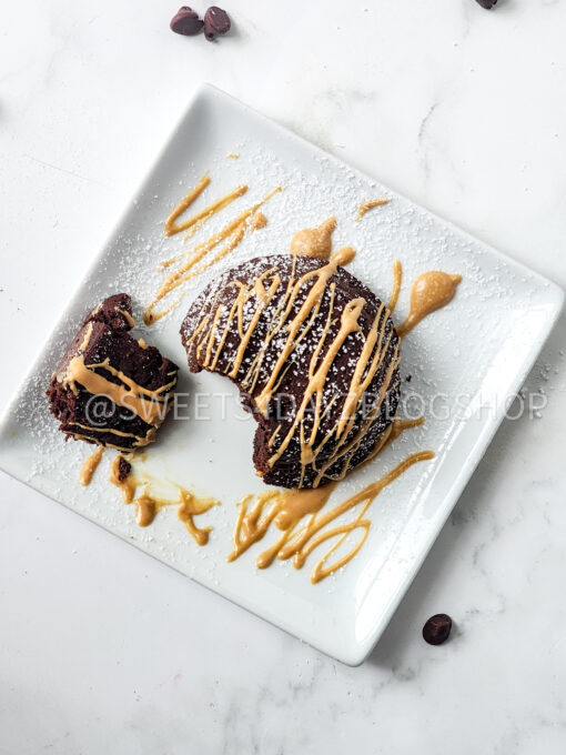 Mini Chocolate Peanut Butter Cakes on Marble - Image 3
