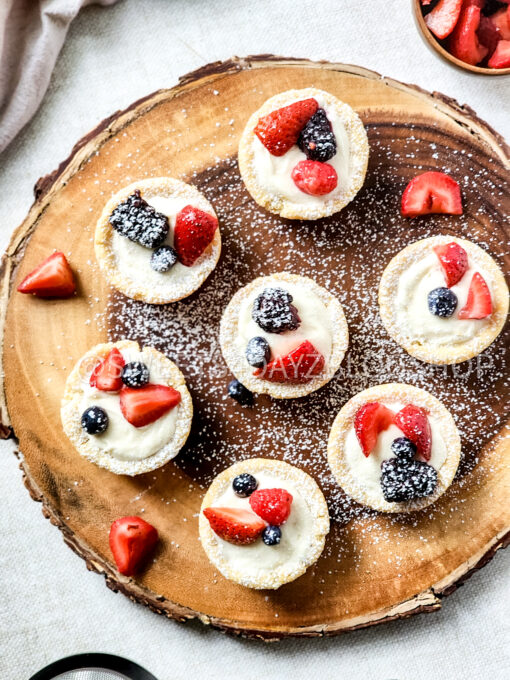 Sugar Cookie Fruit Cups on Linen - Image 2