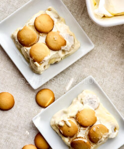Banana Pudding Bars on Linen